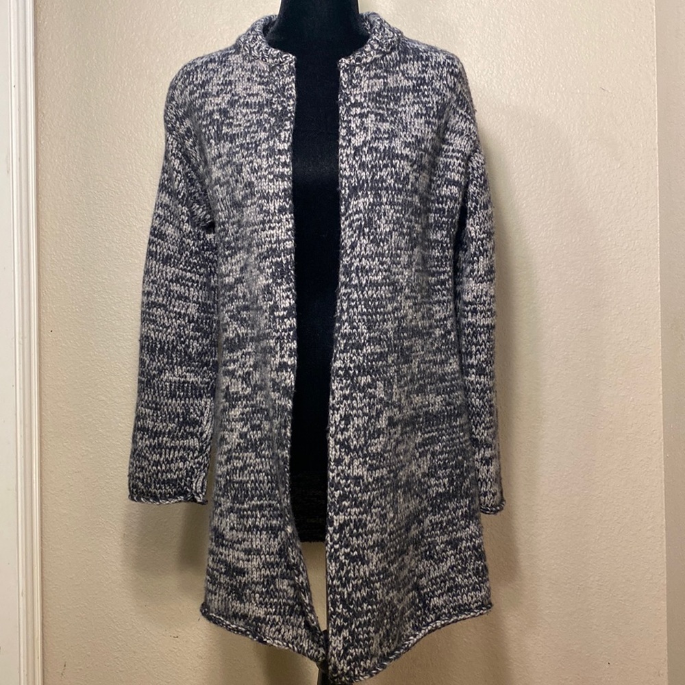 Banana Republic Women’s Long Cardigan Duster Sweater. Size M. Grey